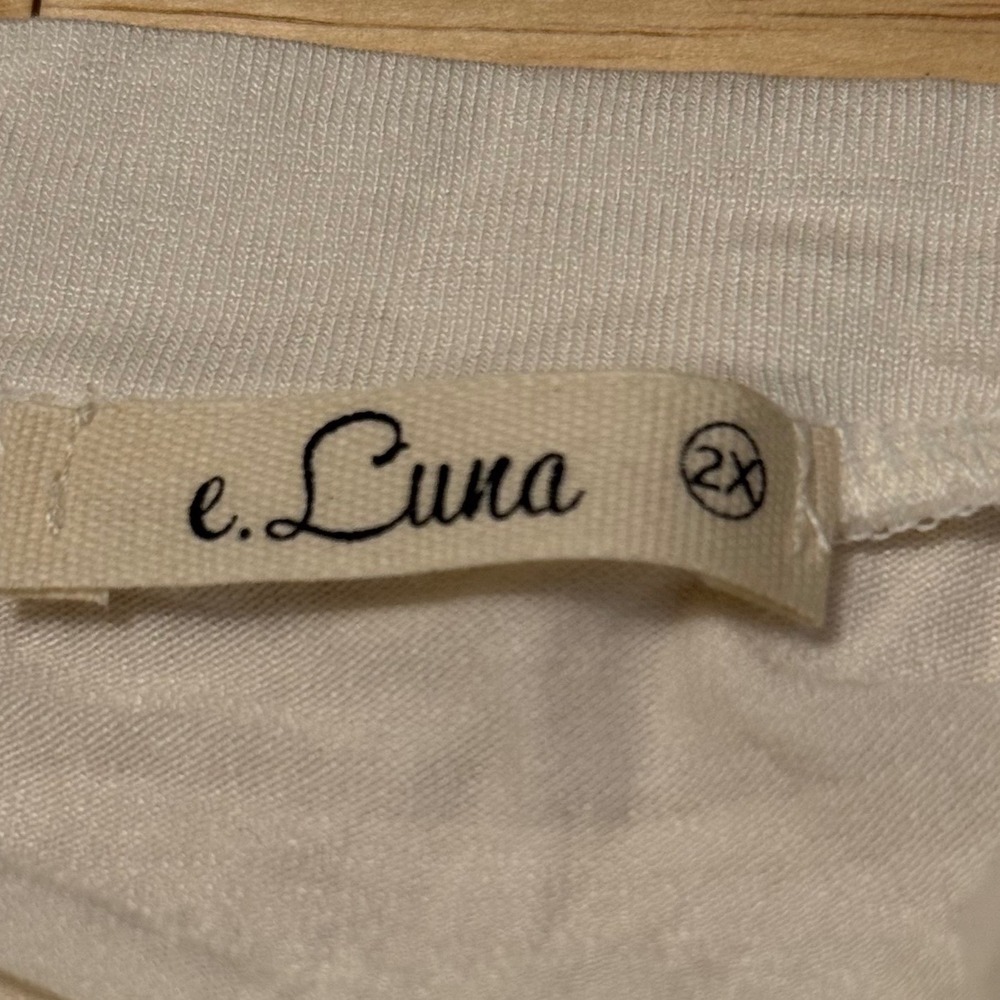 e.Luna Women 2X Cream Striped Raglan Sleeve Tie Front Top Made in USA - Picture 4 of 5